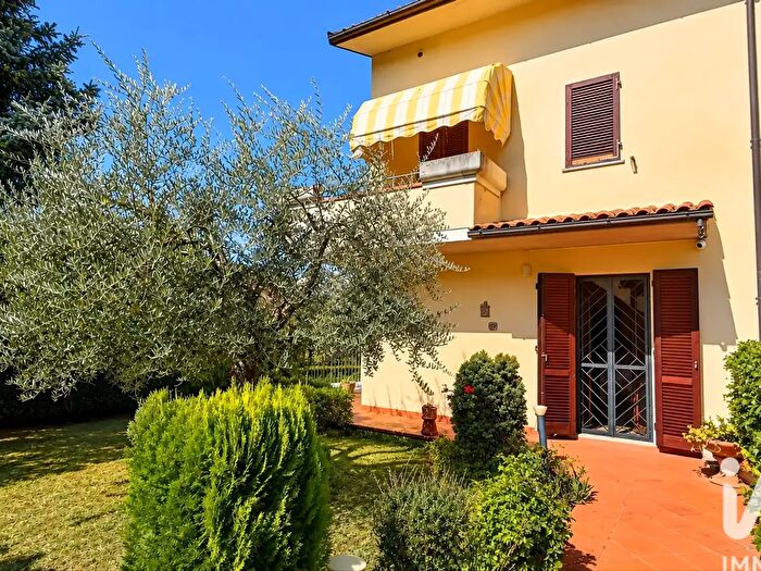 Casa con 9 locali in vendita in Via E Berlinguer, Rufina