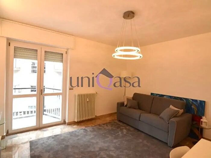 Appartamento in affitto in Via Nino Bixio, Lecco