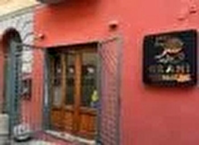 Casa con 8 locali in affitto in Giugliano In Campania