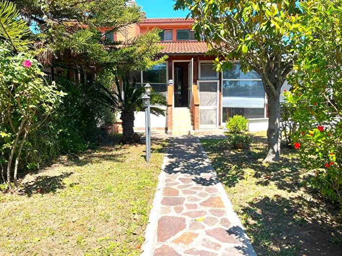 Casa con 5 locali in vendita in Via Ermogene, Roma