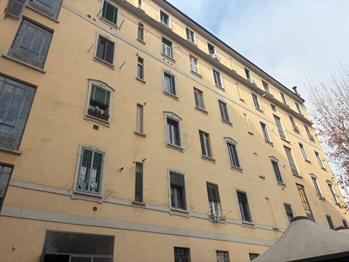 Appartamento bilocale in affitto in Porta Romana Medaglie dOro, Milano