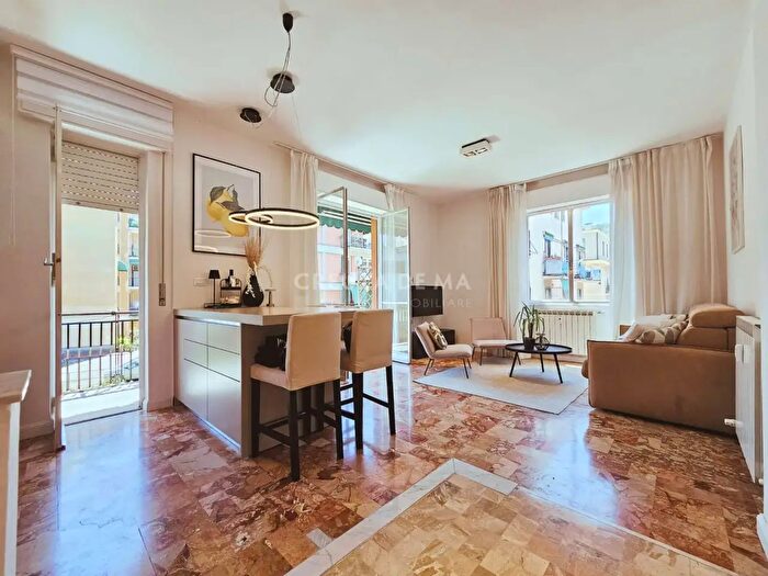 Appartamento bilocale in vendita in Via Luigi Arpinati, Rapallo