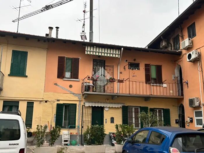 Appartamento bilocale in vendita in Via Bugatti, Rho