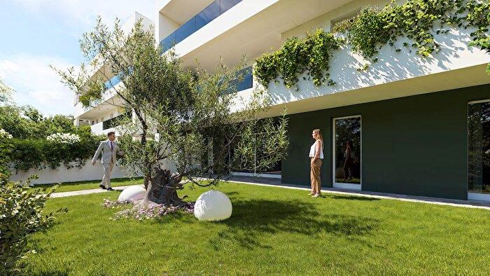 Appartamento con 5 locali in vendita in Stra