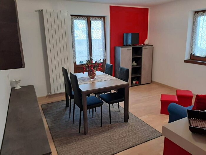 Appartamento trilocale in affitto in Via Andrea Fantoni, Centro, Castione della Presolana