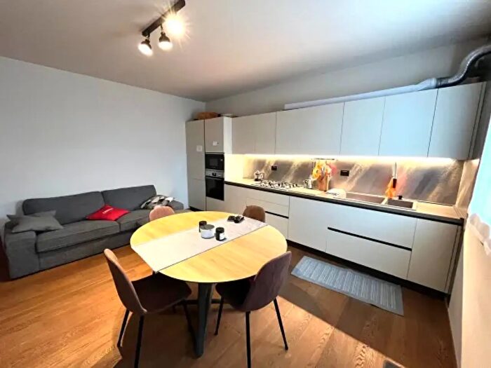 Appartamento trilocale in vendita in Via della Repubblica, Campagna Lupia