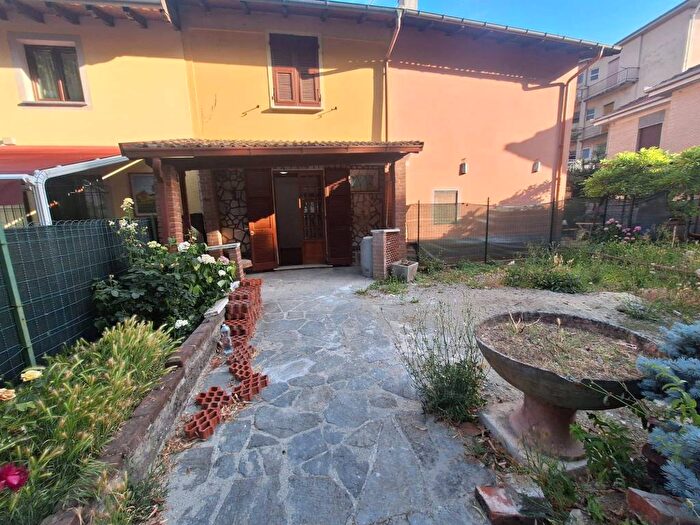 Casa con 5 locali in affitto in Via Fontana, Centro, Vignole Borbera