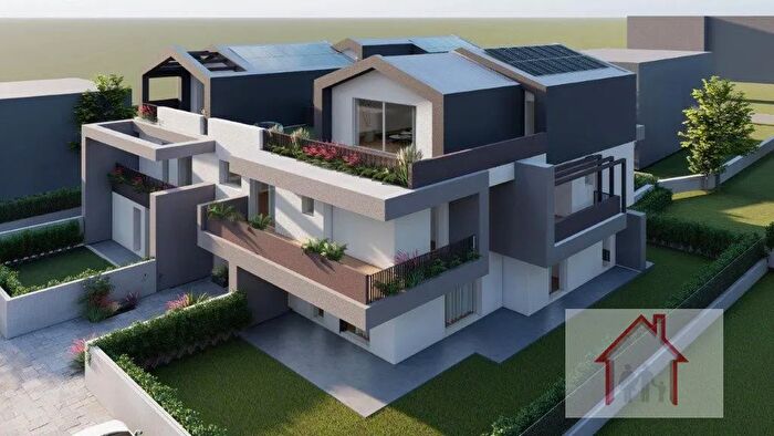 Appartamento quadrilocale in vendita in Via Legrenzi, Montebelluna