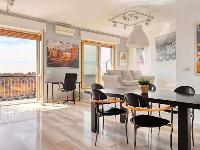 Appartamento trilocale in affitto in Viale Gabriele D'Annunzio, Ticinese, Milano