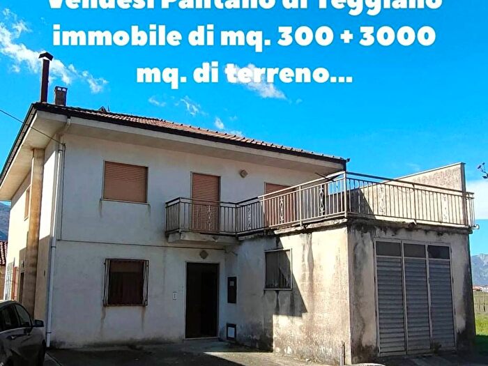 Casa con 6 locali in vendita in Via Pantano Grande SNC, Teggiano