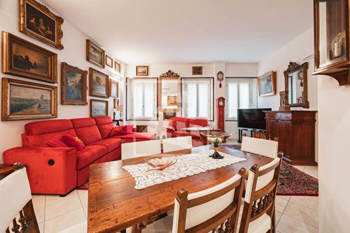 Appartamento quadrilocale in vendita in Galleria Cavour, Reggio Emilia