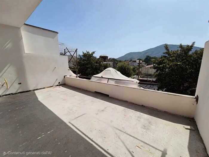 Appartamento trilocale in vendita in Via Dott Pietro Fimiani, Castel San Giorgio