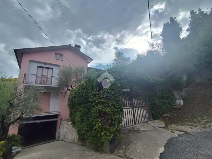 Casa con 6 locali in vendita in Contrada Caprola, Subiaco