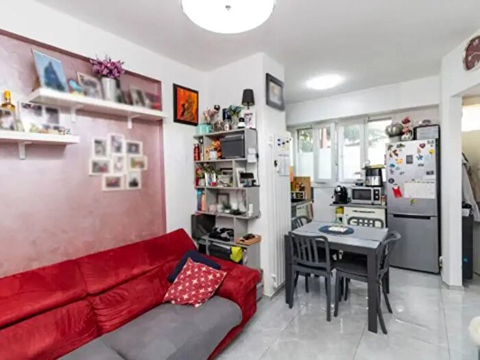 Appartamento trilocale in vendita in Via Fratelli di Dio, Sesto San Giovanni