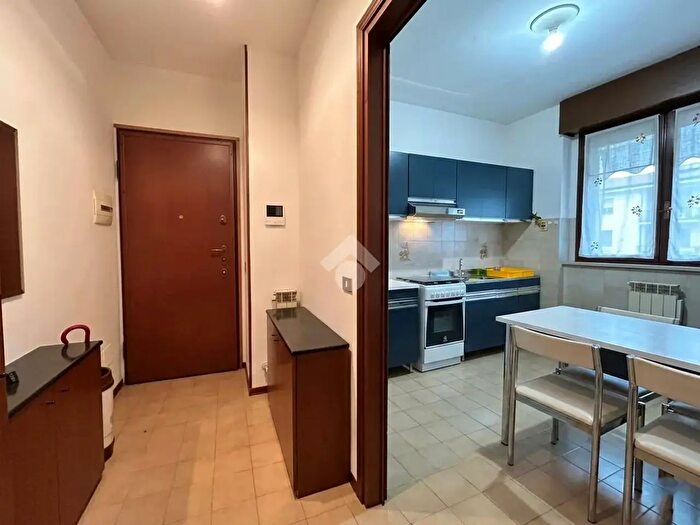 Appartamento trilocale in vendita in Via Roma, Gorgonzola