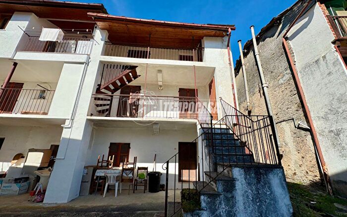 Casa trilocale in vendita in Borgata Roccette, Giaveno