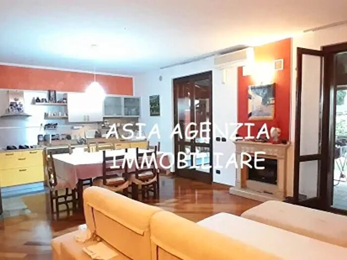 Appartamento trilocale in vendita in Via Caduti Piazza della Loggia, Borgo San Giacomo
