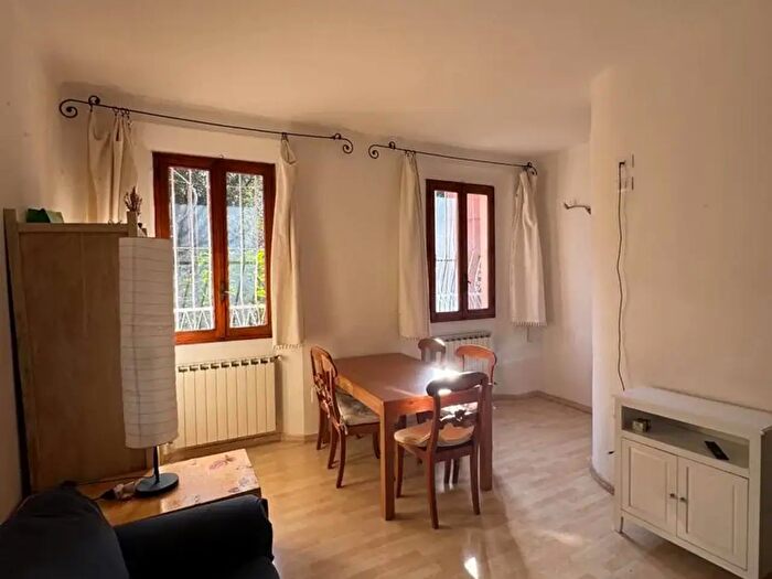 Appartamento bilocale in affitto in Via Castiglione, Bologna