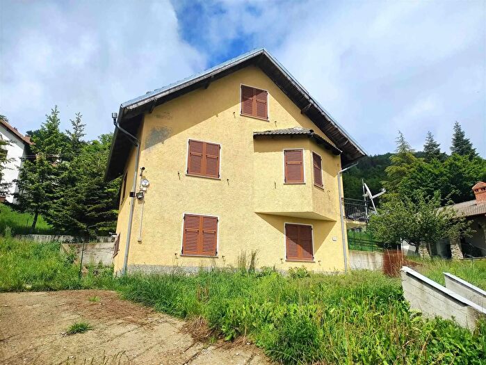 Casa con 6 locali in vendita in Novi Via Verdi Arquata Scrivia Tortona Lcitalia, Cabella Ligure