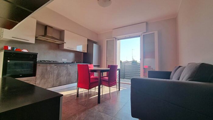 Appartamento trilocale in vendita in Via Gaiovalerio Catullo, Carpi