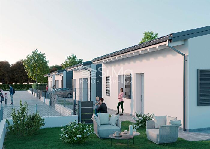 Casa quadrilocale in vendita in Via Rodari, Castello DArgile