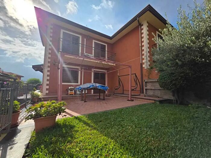 Casa con 5 locali in vendita in Via Fisichelli, San Giovanni La Punta