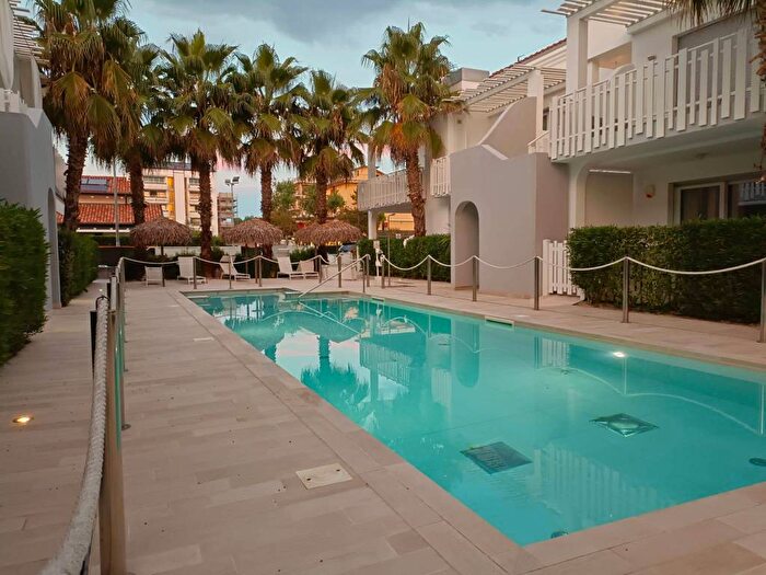 Appartamento trilocale in affitto in Via Tilburg, Lido Est, Jesolo