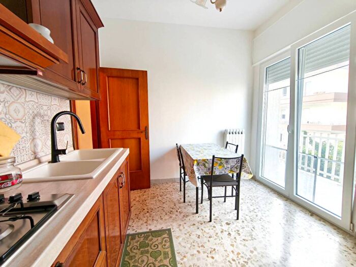 Appartamento trilocale in affitto in Via Umberto Maddalena, Casale Materdomini, Brindisi