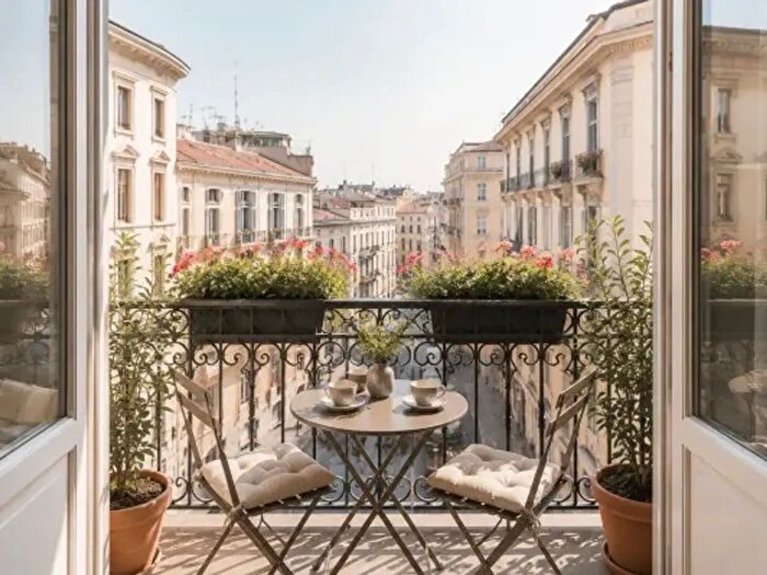 Appartamento con 5 locali in vendita in Milano