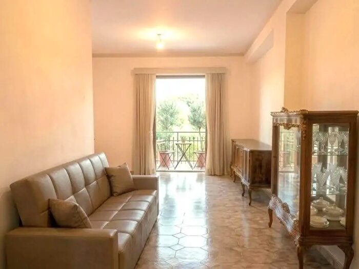 Appartamento con 5 locali in vendita in Piazza Tommaso Natale, Palermo