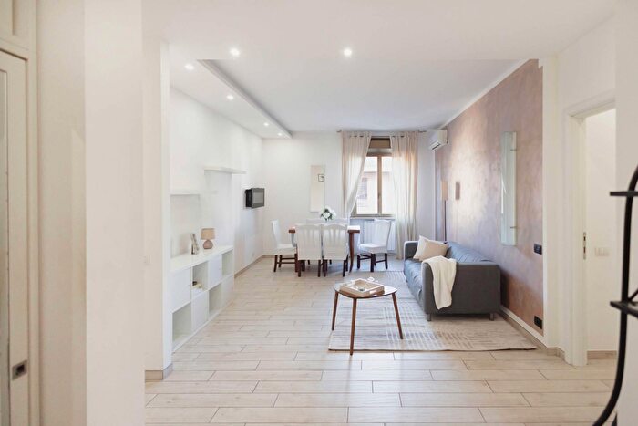 Appartamento trilocale in vendita in Via San Pedrino, Varese