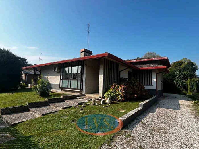 Casa con 5 locali in vendita in Limena