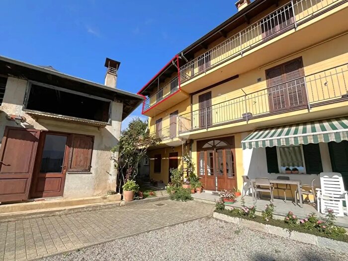 Appartamento trilocale in vendita in Frazione Villa, Ternengo