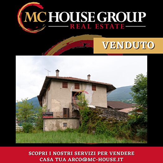 Casa trilocale in vendita in Frazione Campo Lomaso, Comano Terme