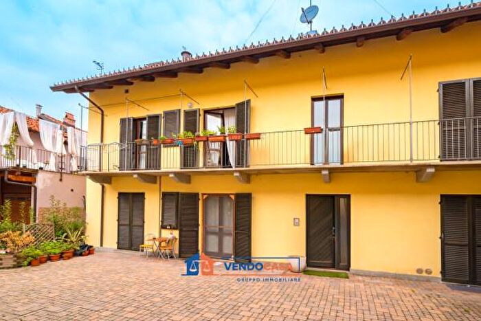 Appartamento trilocale in vendita in Via Craveri, Bra