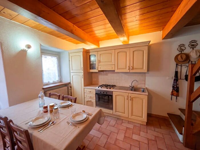 Casa bilocale in vendita in Via Trieste, Novafeltria