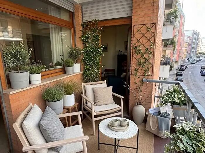 Appartamento con 7 locali in vendita in Via G Oberdan, Lecce