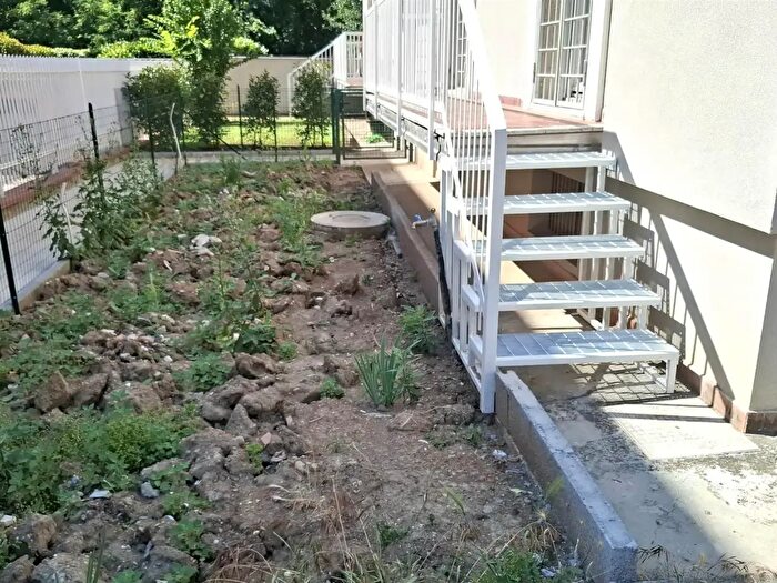 Appartamento trilocale in vendita in Via Gramsci, Piacenza