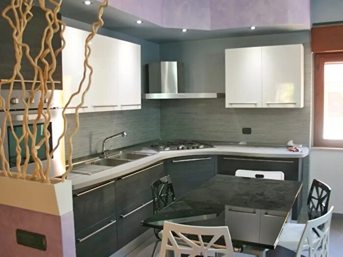 Appartamento trilocale in vendita in Via San Lucia, Solofra