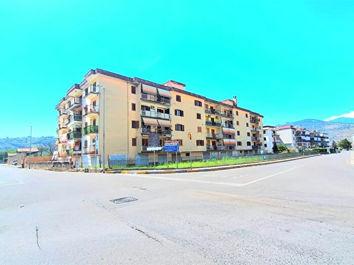 Appartamento trilocale in vendita in Roccapiemonte
