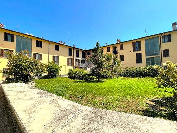 Appartamento trilocale in vendita in Via Magneto, Palazzo Pignano