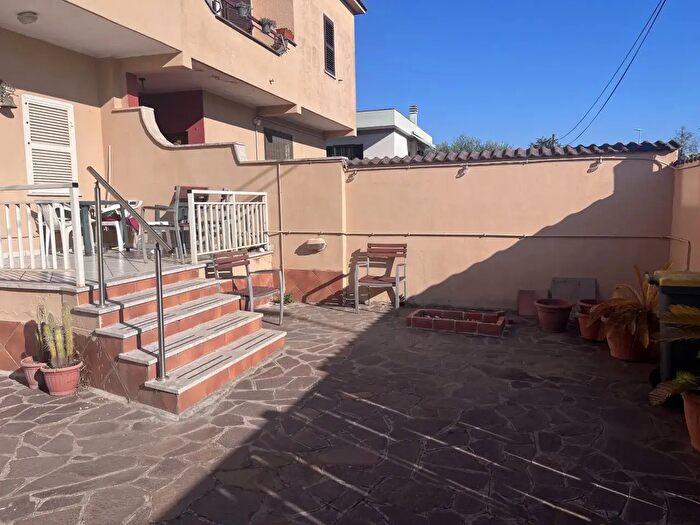 Casa quadrilocale in vendita in Via Leda, Anzio