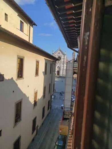 Appartamento quadrilocale in affitto in Piazza di Santa Croce, Signoria Uffizi, Firenze
