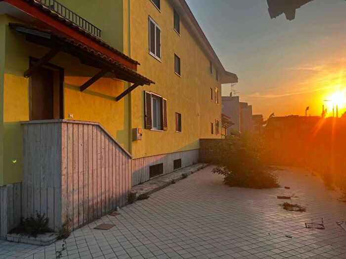 Appartamento con 5 locali in affitto in San Nicola la Strada