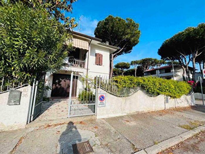 Casa quadrilocale in vendita in Via Giuseppe Parini, Comacchio