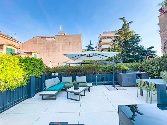 Appartamento trilocale in vendita in Via Savona, Solari, Milano