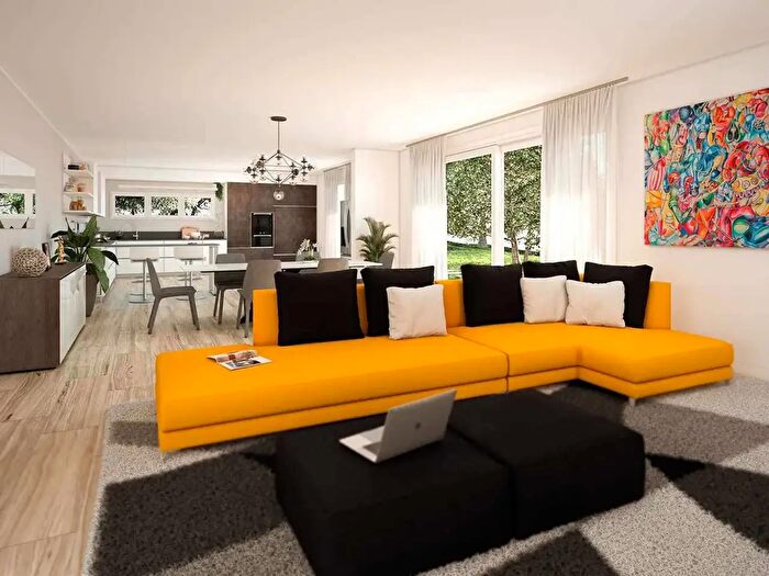 Appartamento con 6 locali in vendita in Via Vanzo, Mogliano Veneto