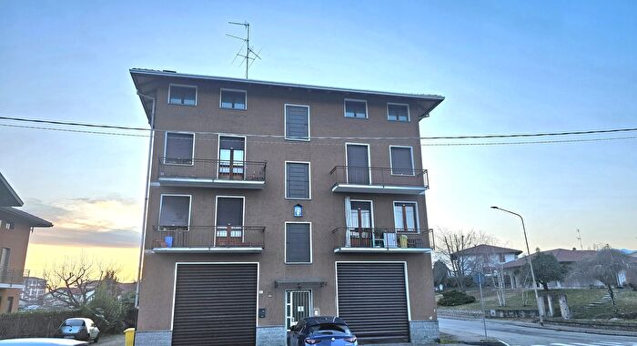 Appartamento trilocale in vendita in Via per Castelletto Cervo Cossato Italy, Cossato