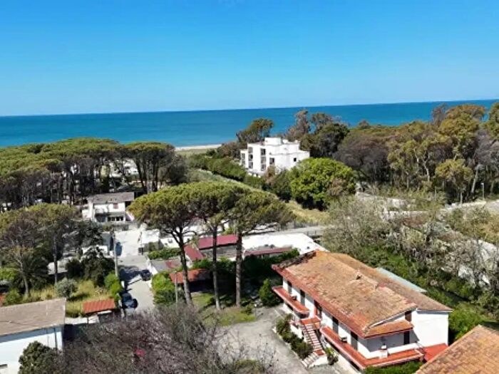 Casa con 6 locali in vendita in Via Prassitele, Capaccio