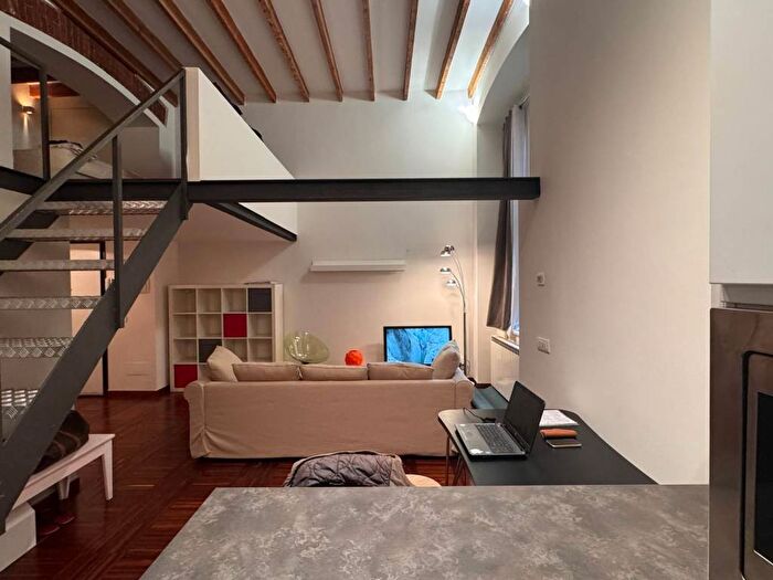 Appartamento bilocale in affitto in Via Paolo Frisi, Porta Venezia, Milano